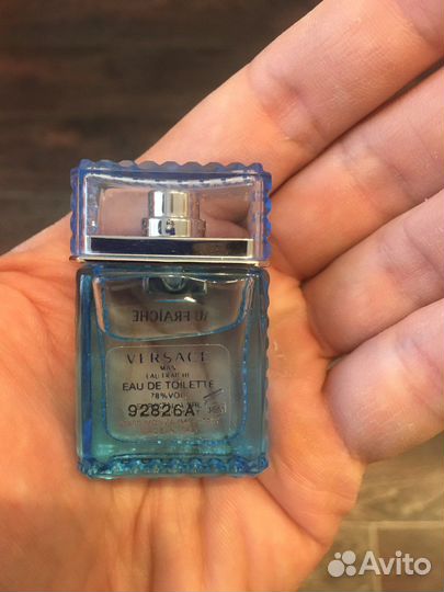 Парфюмерная вода Versache man eau Fraince