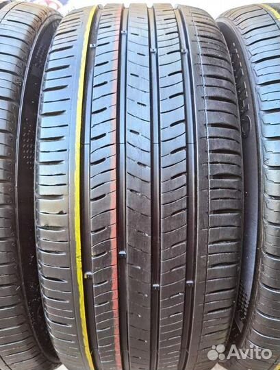 Kumho Solus TA31 215/50 R17 95V