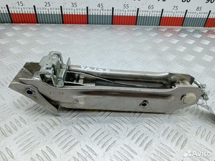 Домкрат для Volkswagen Golf 4 8L0011031A