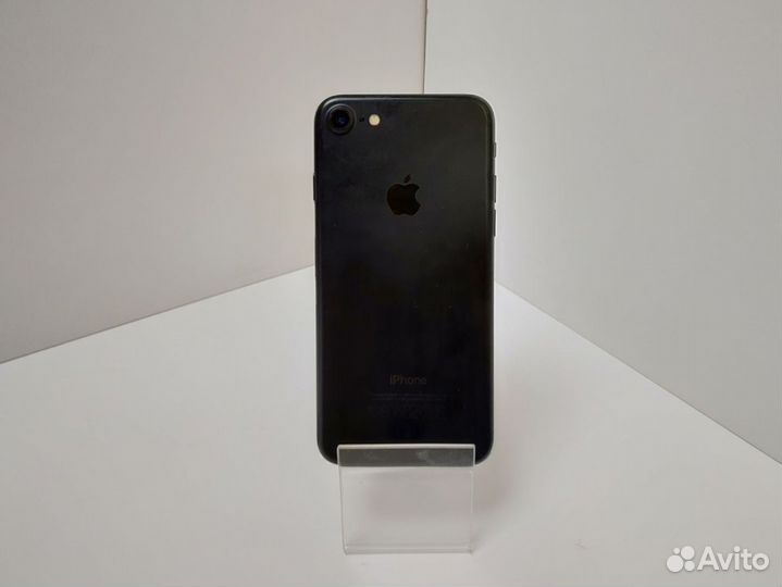 iPhone 7, 32 ГБ