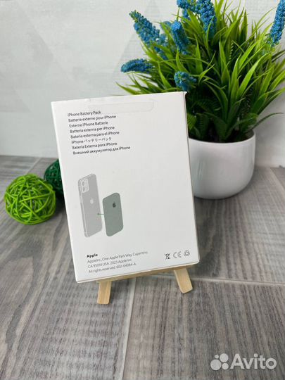 Повербанк apple