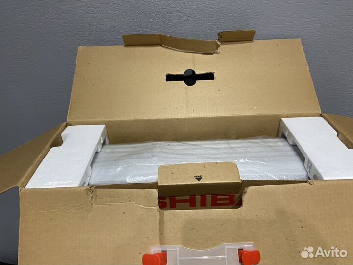 Toshiba RT S 933 new box super lux elite