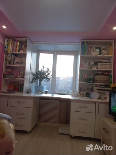 Компьютерный стол