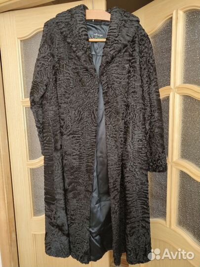 Шуба каракулевая 50 52