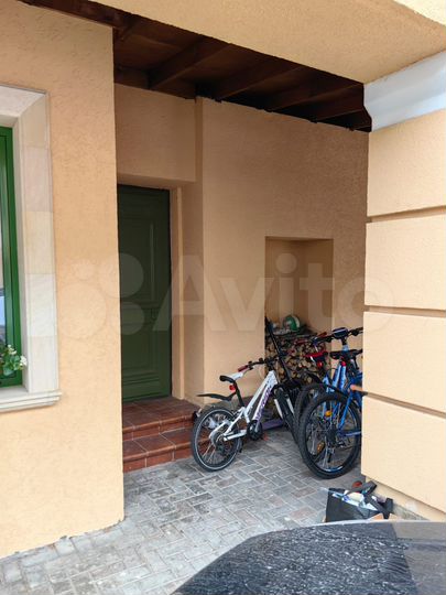 Таунхаус 210 м² на участке 2 сот.