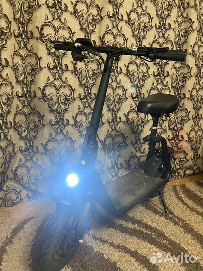 Самокат взрослый электрический