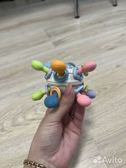 Прорезыватель погремушка для малышей - игрушка