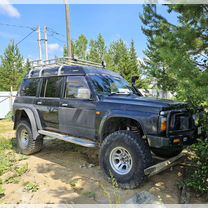 Nissan Safari 4.2 MT, 1994, 300 000 км, с пробегом, цена 1 000 000 руб.