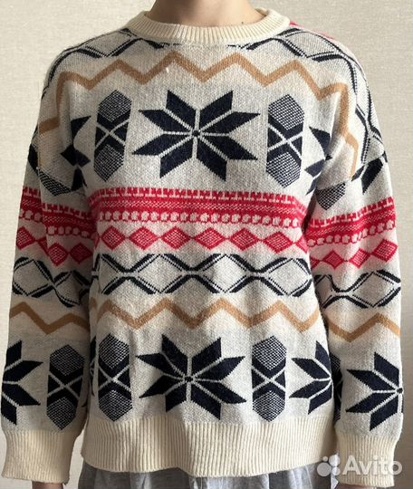 Свитер женский