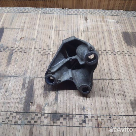 Кронштейн АКПП Ford Focus 1 седан 2.0 2000