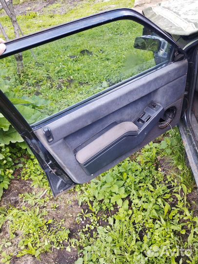 Дверь Рено 25