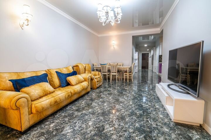 Аукцион: 4-к. квартира, 100 м², 2/23 эт.