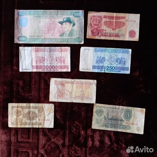 Коллекция монет и банкнот разных стран и времен