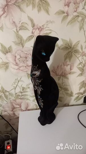 Статуэтка керамика покрытая бархатом 