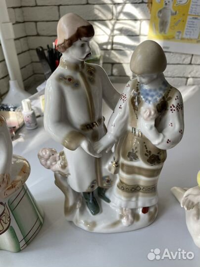 Статуэтки фарфор