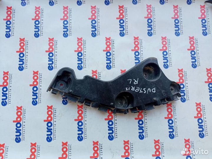 Кронштейн заднего бампера левый Nissan Terrano II