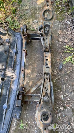 Подрамник задний Форд Фокус 2