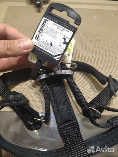 Шлейки размер М новые