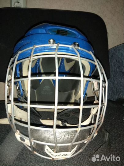 Продам шлем хоккейный Easton s9 с маской bauer