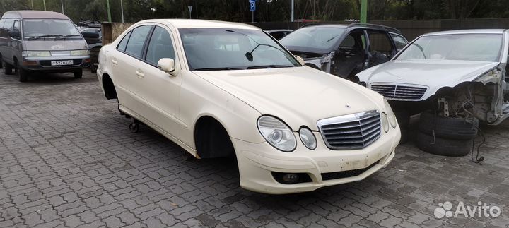 На разбор mercedes w211 рестайлинг 2.2 cdi