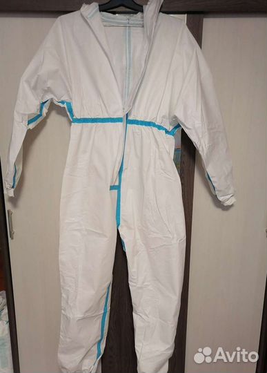 Комбинезон защитный одноразовый
