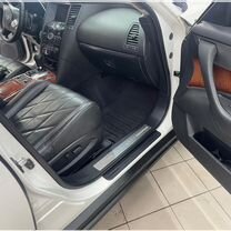 Infiniti FX37 3.7 AT, 2011, 248 000 км, с пробегом, цена 2 250 000 руб.