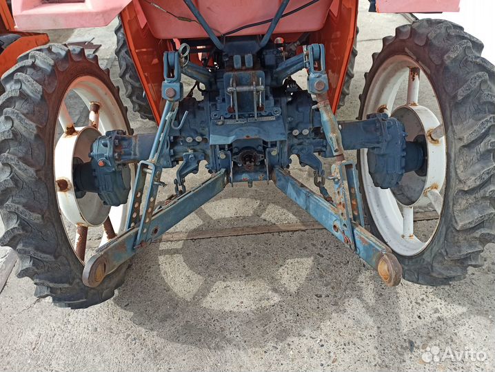 Мини-трактор Kubota XB1, 2010