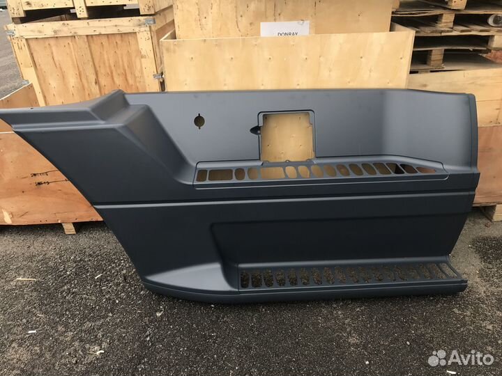 Облицовка бака Freightliner Century передняя левая