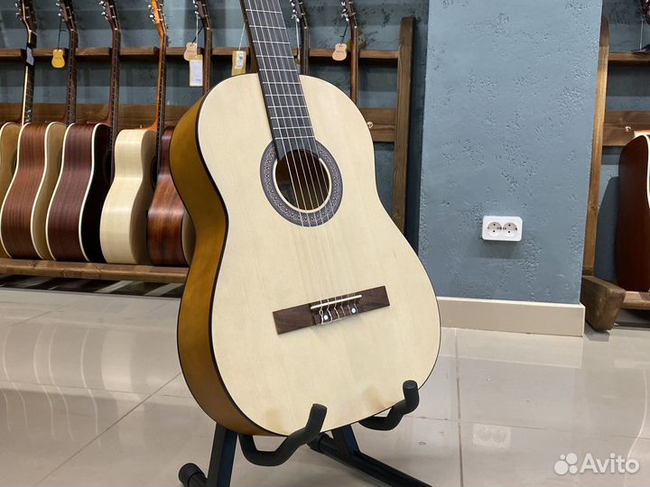 Fabio KM3915 NT Классическая гитара