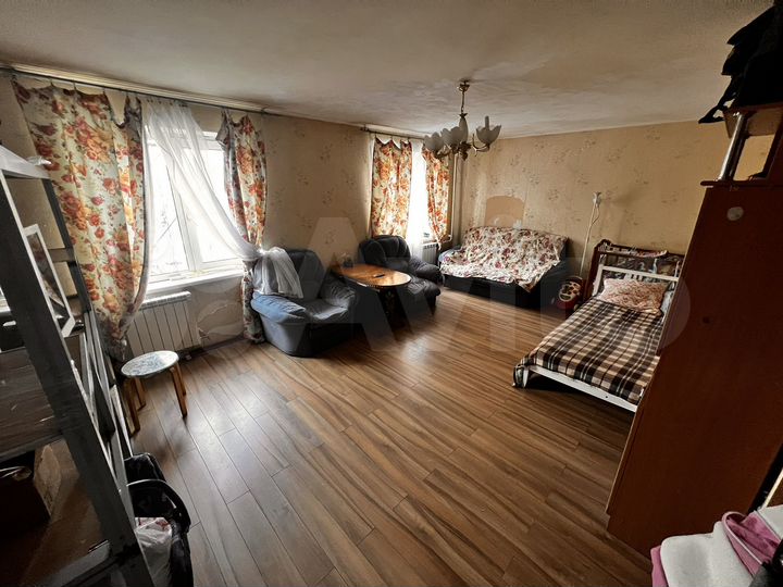 3-к. квартира, 94 м², 1/10 эт.