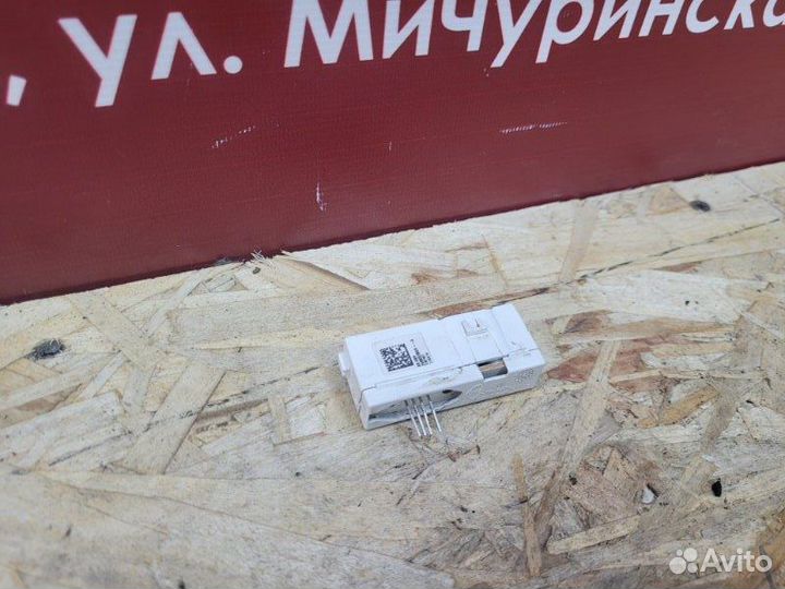 Датчик ремня безопасности Renault Logan