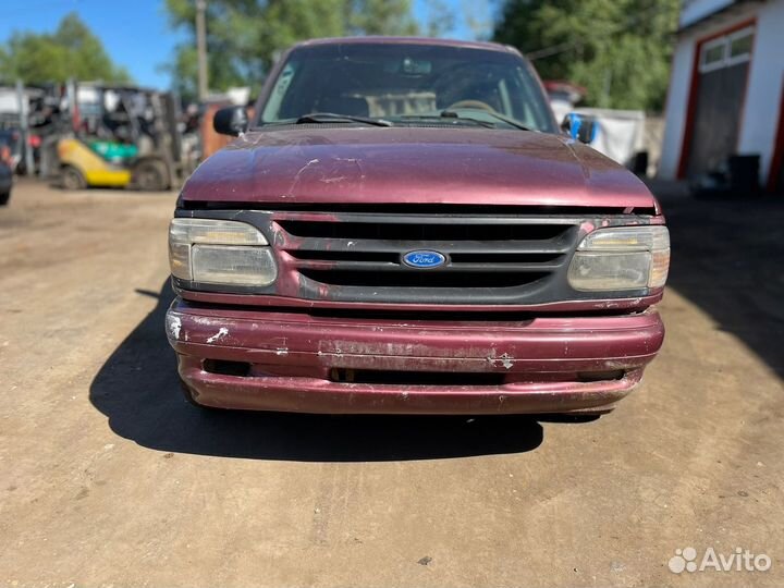 В разборе Ford Explorer 4.0 V6 EFI 99X 1995 АКПП