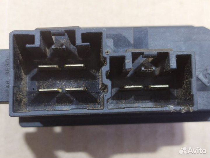 Резистор отопителя Renault Fluence K4MV838 2010