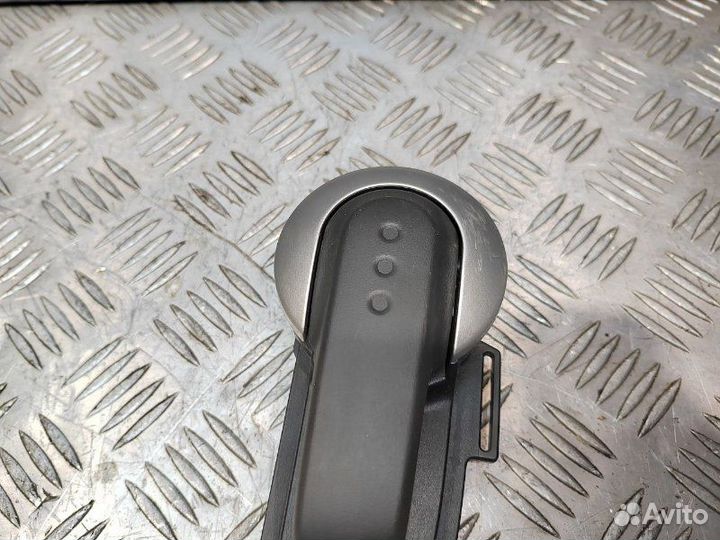 Ручка двери задняя правая Nissan Note 1.6 HR16DE