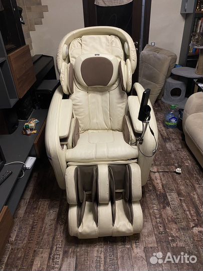 Массажное кресло