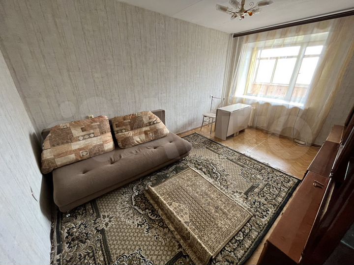 2-к. квартира, 63 м², 3/9 эт.