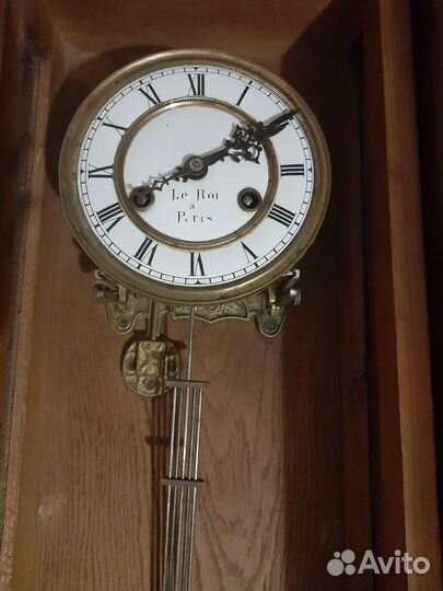 Старинные настенные антикварные часы с боем