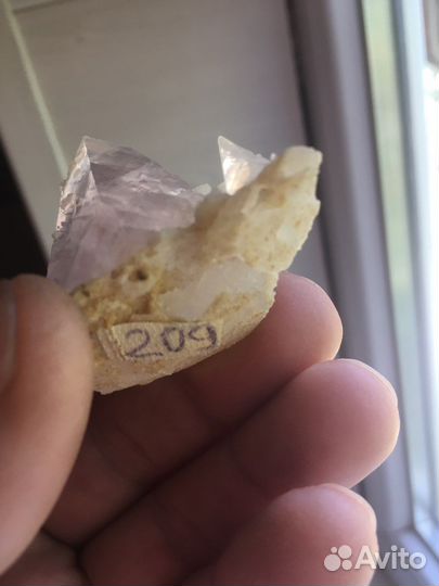 Продаеться красивый кальцит