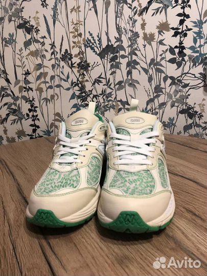 New Balance m2002rgc