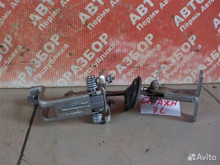 Ограничитель хода двери задний левый LADA Largus