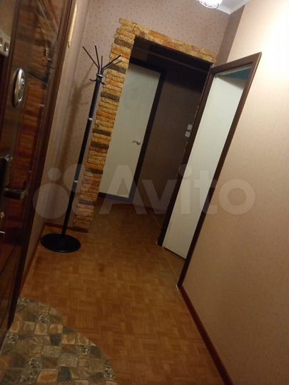 2-к. квартира, 53 м², 2/5 эт.