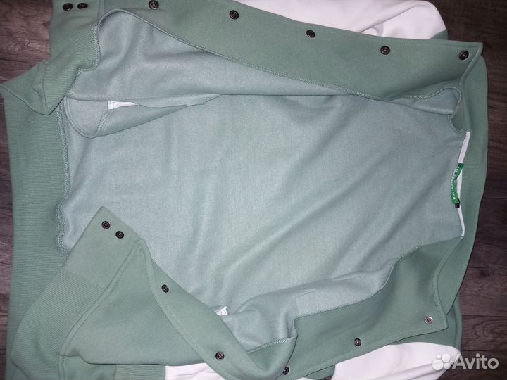 Бомбер женский оверсайз