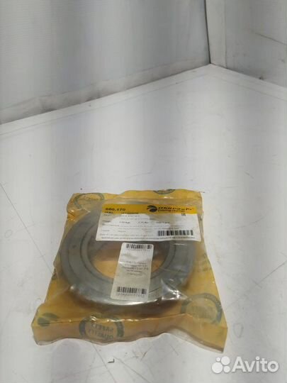 Гайка ступицы правая М75х1,5 Saf Sw85