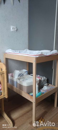 Пеленальный столик IKEA с матрасиком и чехлами