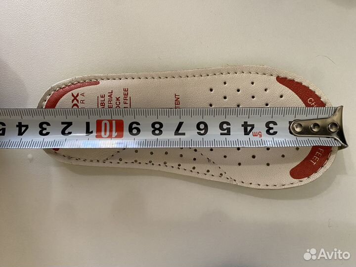 Продам детские ботинки весна