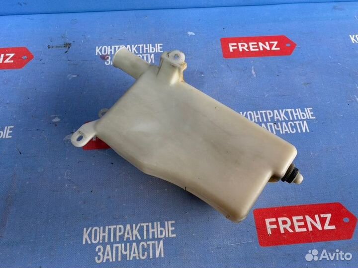 Бачок расширительный Toyota Land Cruiser 105