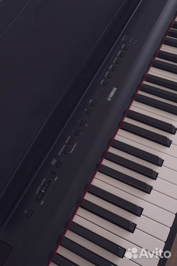 Цифровое пианино Yamaha P-121B