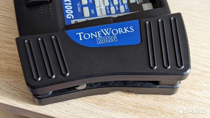 Гитарный процессор эффектов Korg Toneworks AX100G