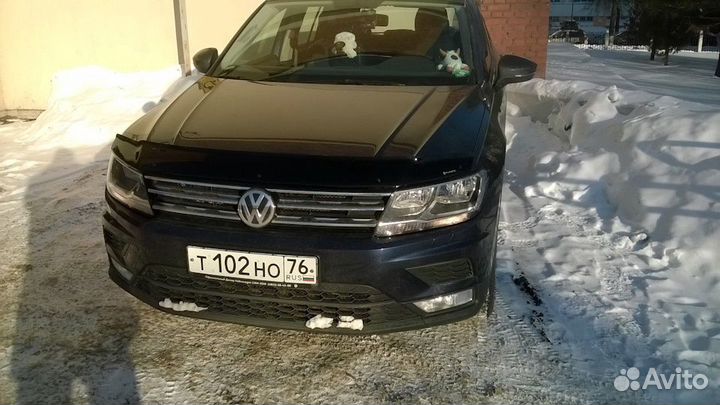 Ветровики, Дефлектор капота VW Tiguan с 2016 г.в