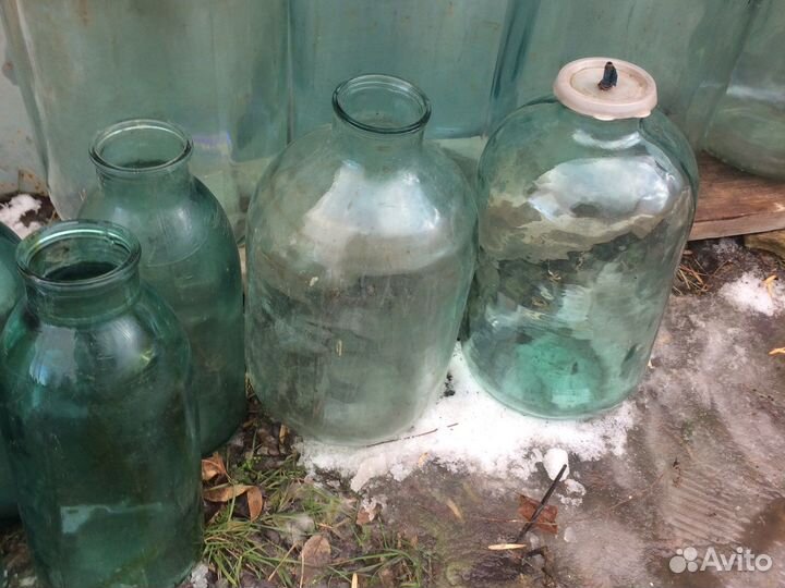 Бутыли и банки разные